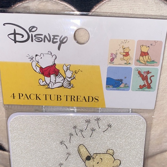 Disney Tub Treads with Winnie the Pooh - Picture 2 of 3